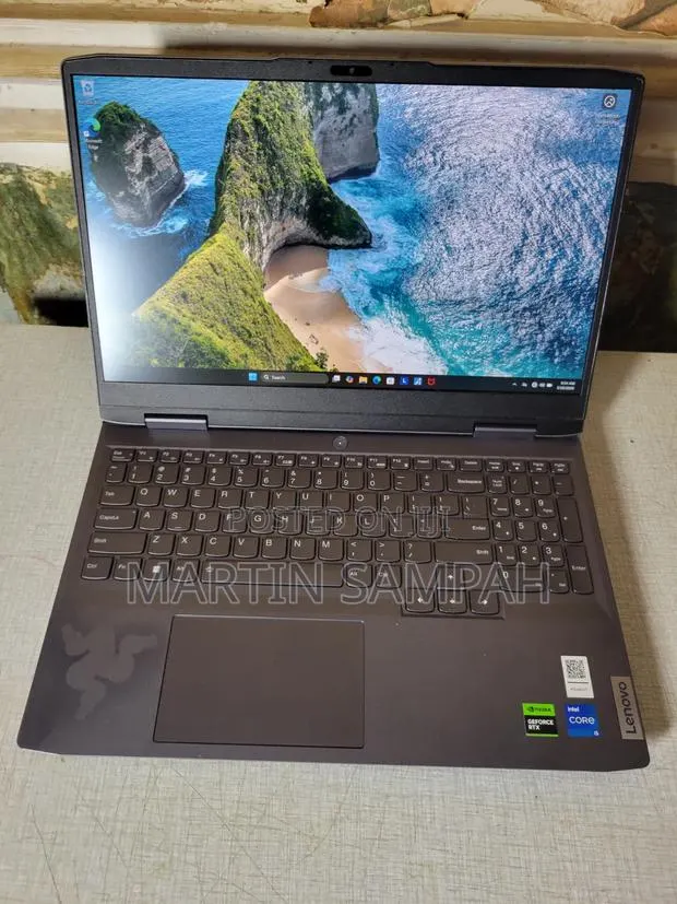 Laptop Lenovo LOQ 15IRH8 16GB Intel Core i5 SSD 1T · Photo 1