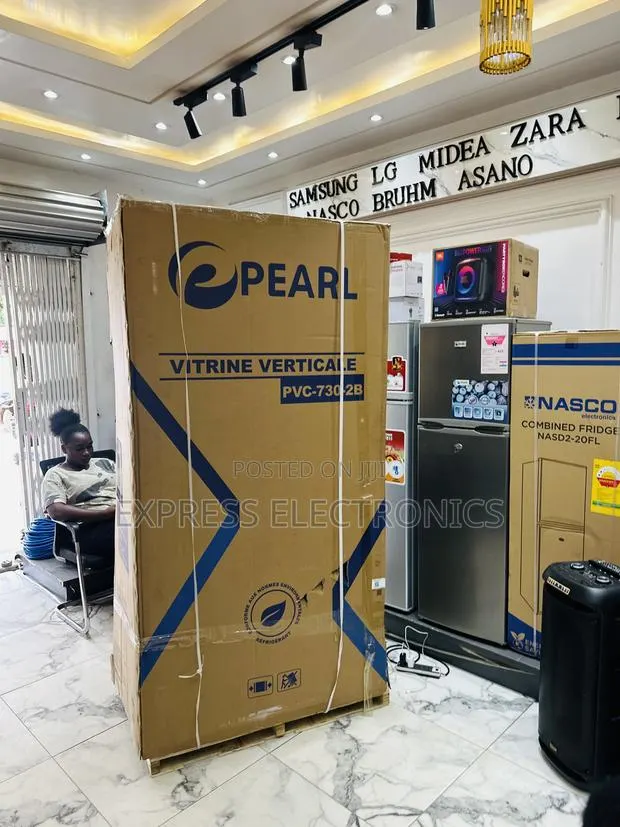 Place Your Order for Pearl PVC-730-2b 610l Display Fridge Two Doors · Photo 1