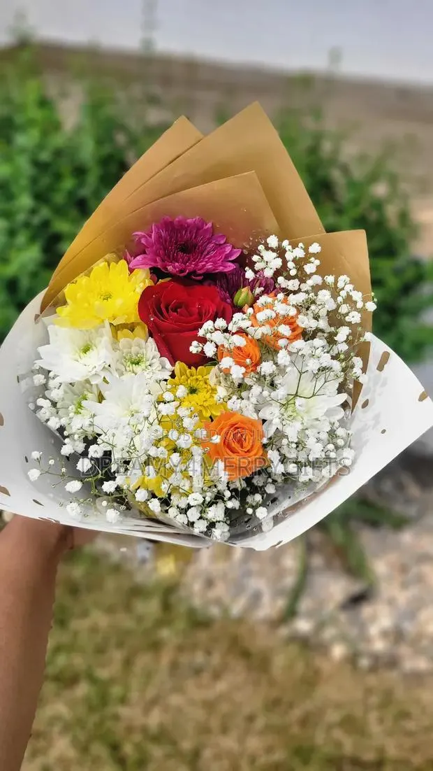 Natural Flowers Bouquet · Photo 1