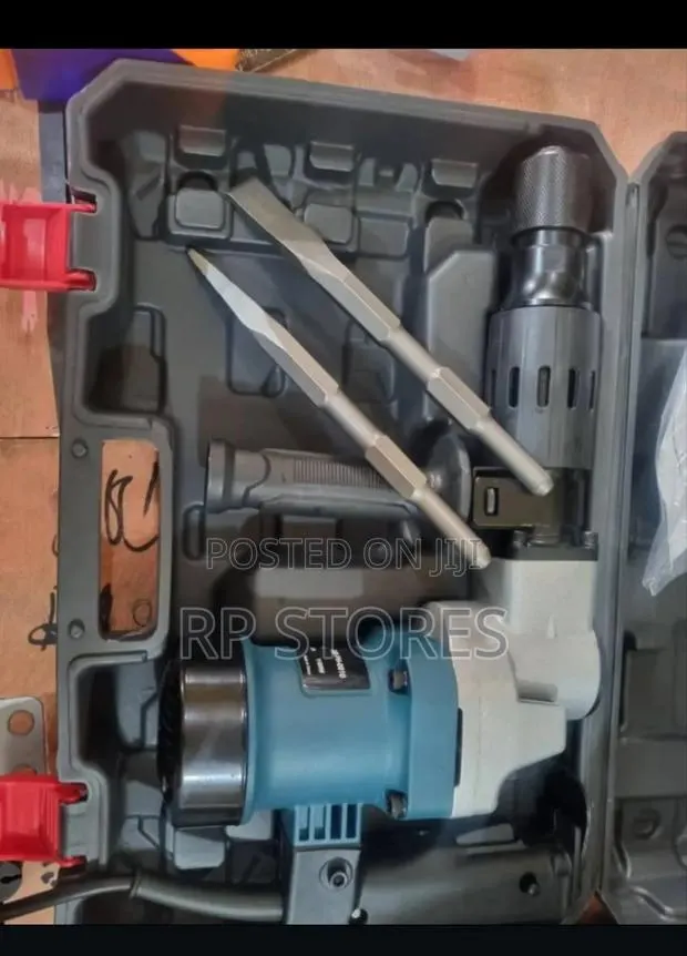 Bosch Rotary Hammer 110w Corded · Photo 1