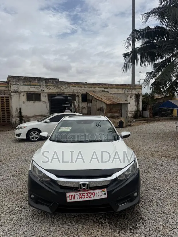 Honda Civic 2017 White · Photo 1