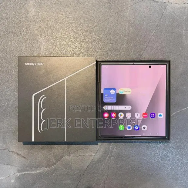 New Samsung Galaxy Z Fold7 512 GB White · Photo 1