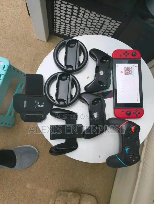 Nintendo Switch · Photo 1