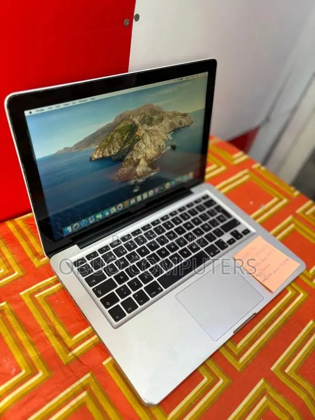 Laptop Apple MacBook 2012 8GB Intel Core I5 HDD 128GB · Photo 1