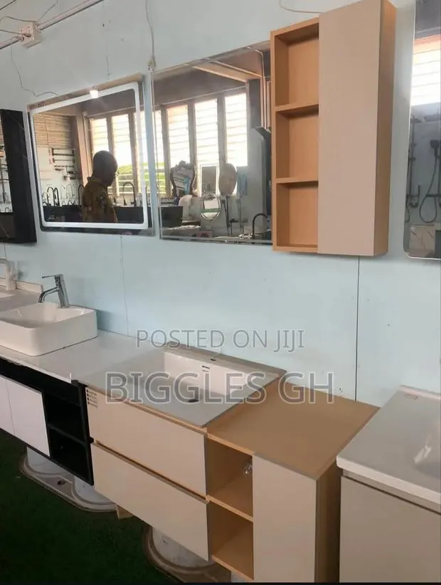 Cabinet Basin With Led Mirror-100cm · Photo 1