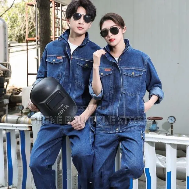 Men and Women Top and Down Jeans · Photo 1