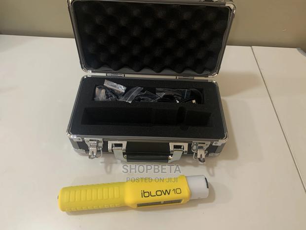 Iblow Alcohol Breathalyzer/Alcohol Tester · Photo 2