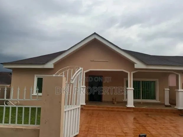 3bdrm House in Dki Properties, Amrahia for rent · Photo 1