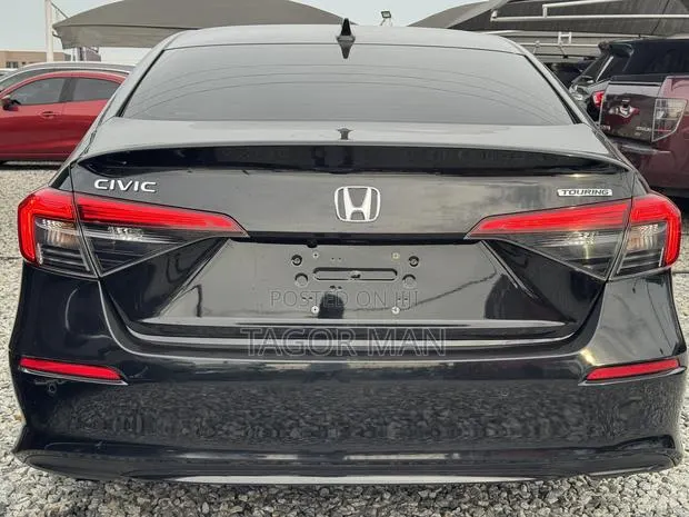 Honda Civic Sport Touring CVT 2024 Black · Photo 1