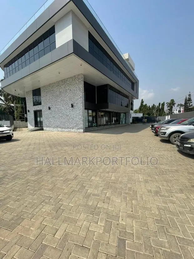 120sqm Executive Office Space Labone · Photo 1