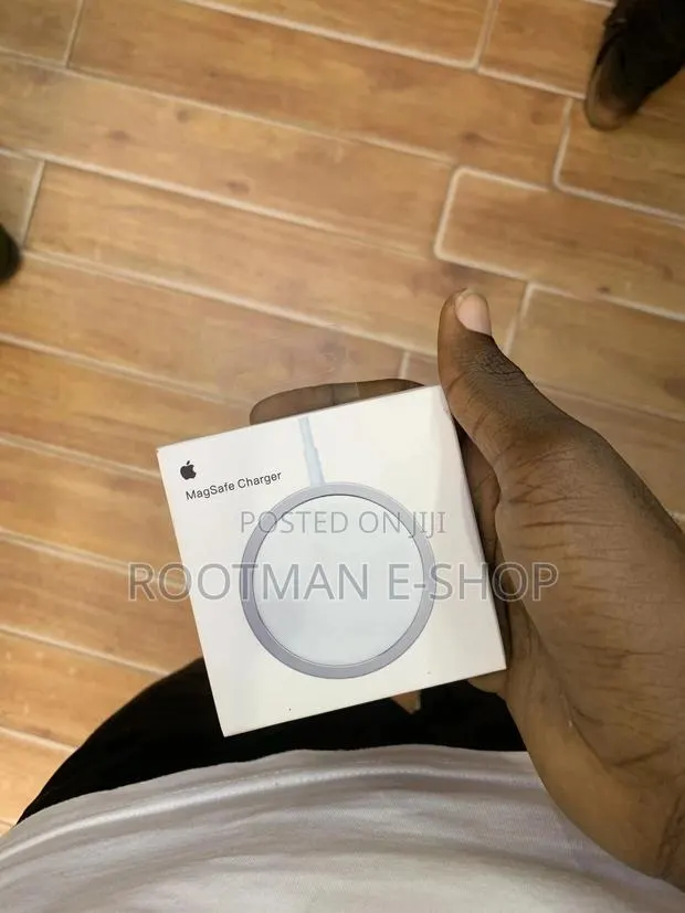 Apple Magsafe Charger (For iPhone,Airpods Pro Wireless Case) · Photo 1