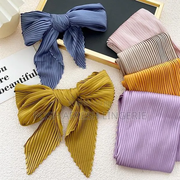 Pleated Scarf/ Muffler · Photo 1