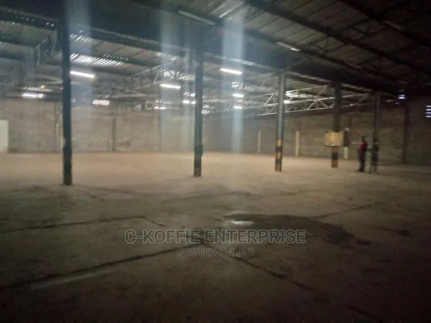 1000sqm Warehouse at Madina · Photo 1