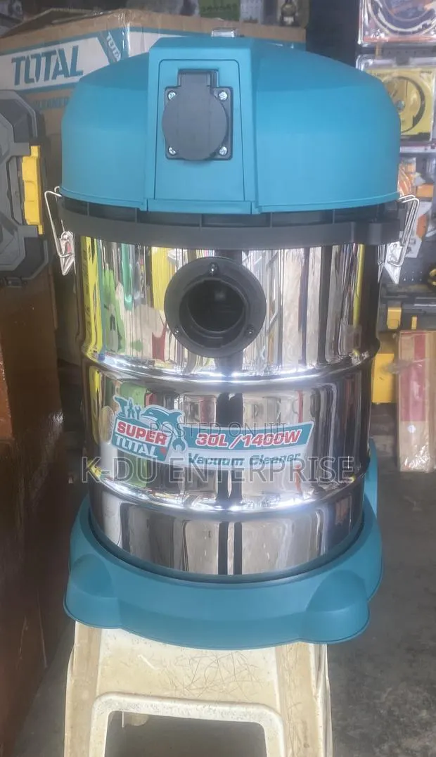 30L Vacuum Cleaner 1400W · Photo 1