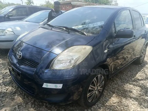 Toyota Yaris 2008 Blue · Photo 1
