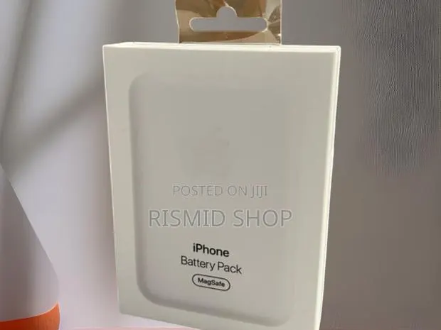 Magnetic Snap-on Battery Pack for iPhone · Photo 1
