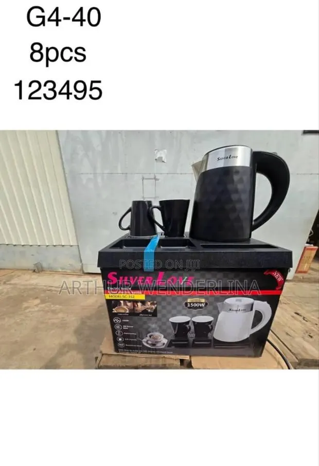 Silver Water Kettle · Photo 1