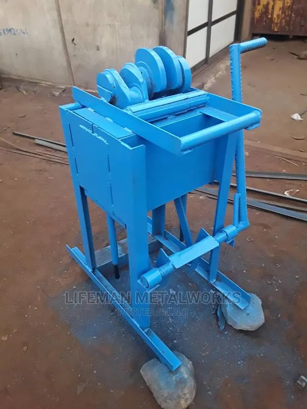 2 In1 Manual Block Machine · Photo 1