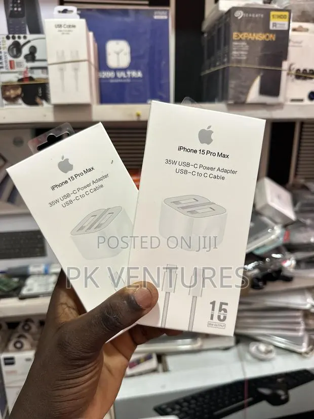 iPhone Type C to C Charger · Photo 1