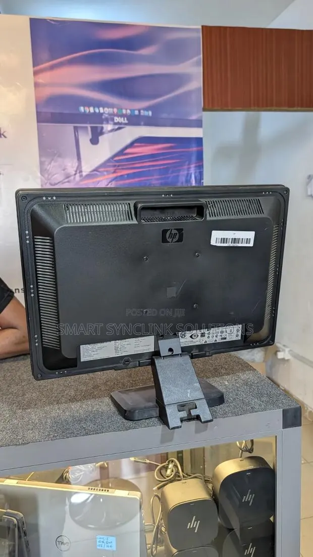 22" Monitor (All Brands Available) · Photo 4