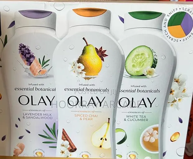 Olay Infused With Essential Botanicals Body Wash 700ml · Photo 1