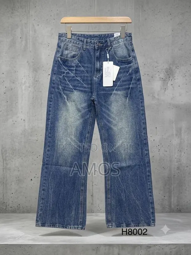Baggy Jeans Trousers · Photo 1