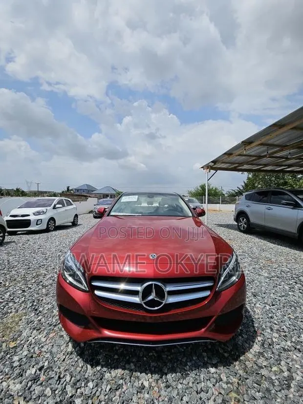 Mercedes-Benz C300 Base C300 RWD Sedan 2018 Burgundy · Photo 1