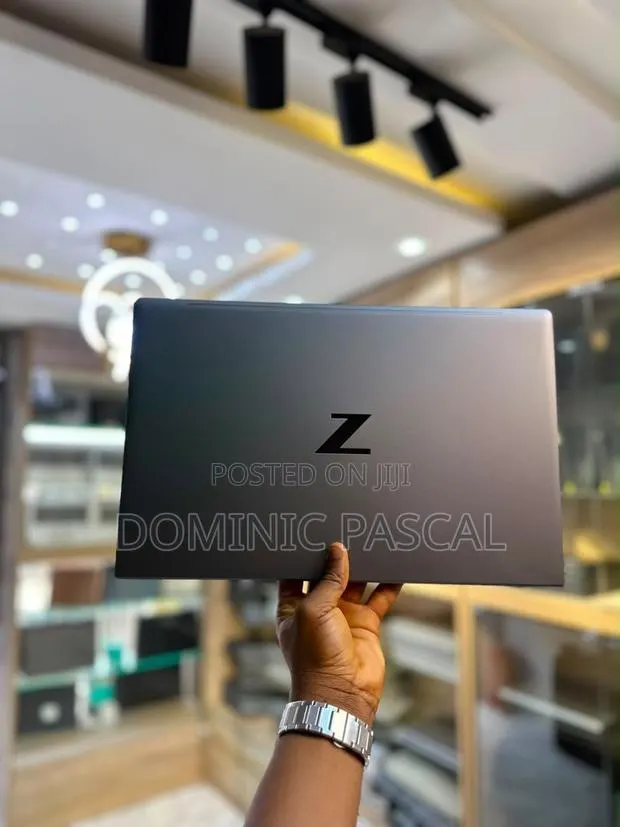 Laptop HP ZBook Power G7 16GB Intel Core i9 SSD 512GB · Photo 1