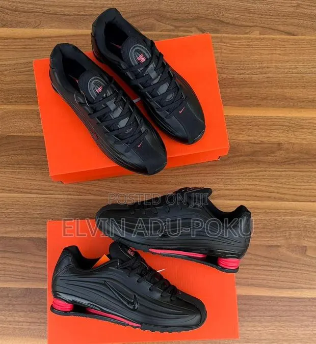 Nike Spot-wear Shox Z Trainers · Photo 1
