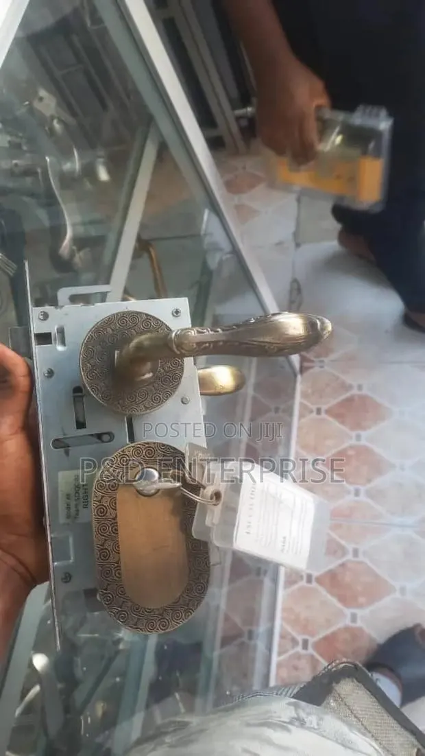 Armored Security Door Lock · Photo 1