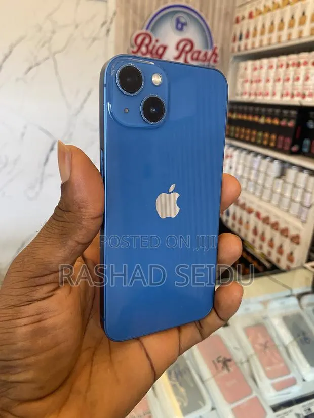 Apple iPhone 13 256 GB Blue · Photo 1