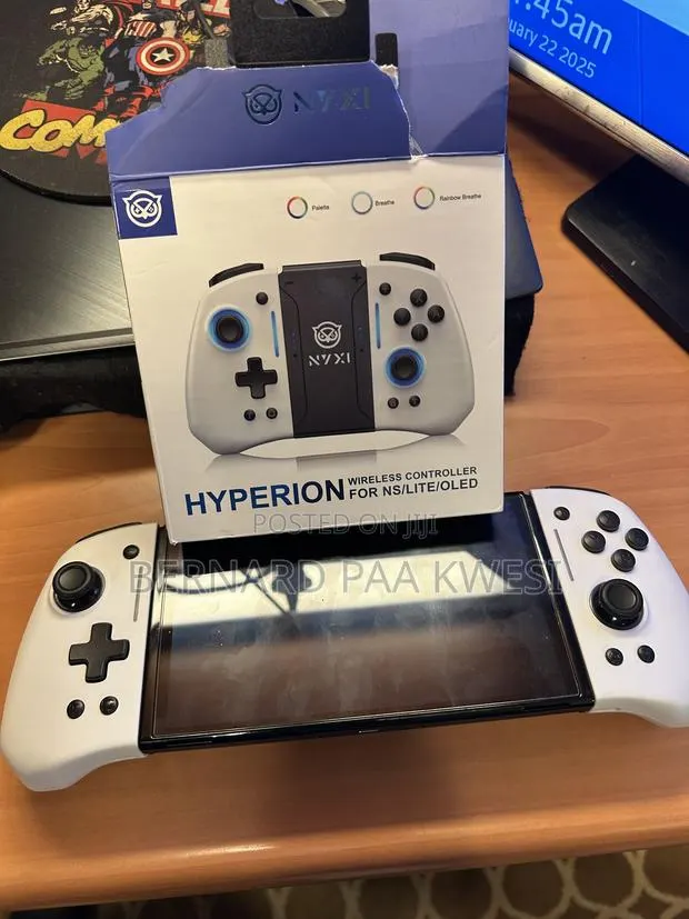 Nintendo Switch OLED · Photo 1