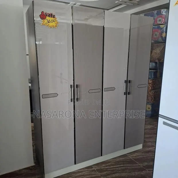Glossy 4 Door Double Wardrobe 160x55x220cm a-1 · Photo 1