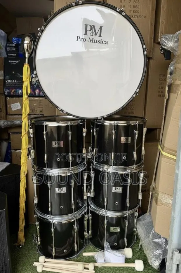 Pro-Musica 7pcs Marching Drum Set in Black With a Marching Mace · Photo 1