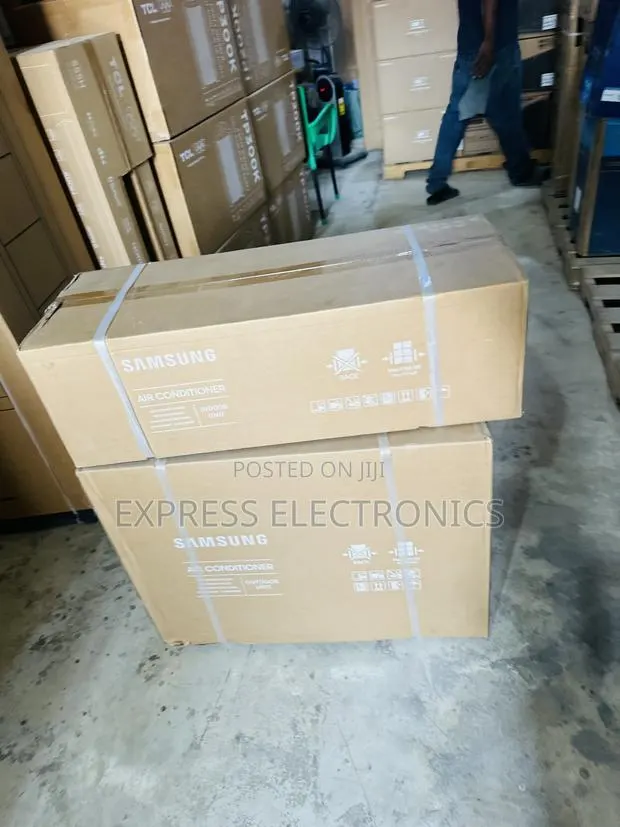 Dehumidifier Split Inverter Air Conditioner Samsung 1.5hp · Photo 1