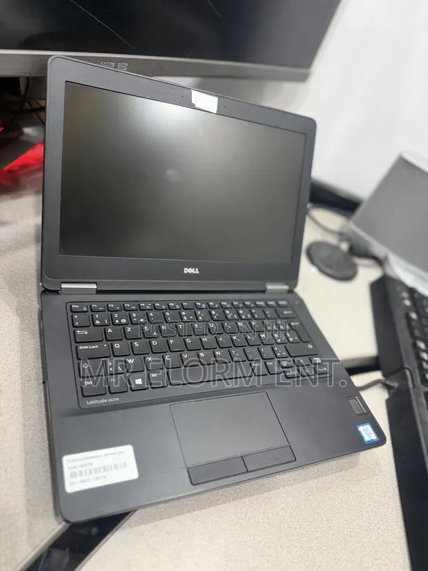 Laptop Dell Latitude 5280 8GB Intel Core i5 SSD 256GB · Photo 1