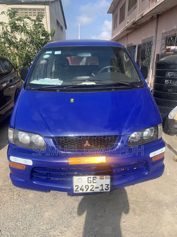 Mitsubishi L300 2002 Blue · Photo 1