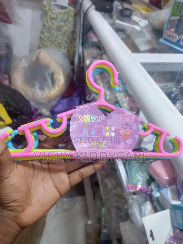 Baby and Kids Hanger · Photo 2