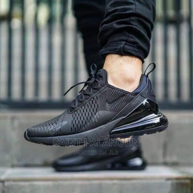 Nike 270 All Black · Photo 1
