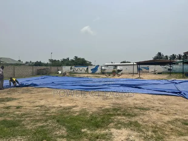 Tarpaulin Pond Liner · Photo 1