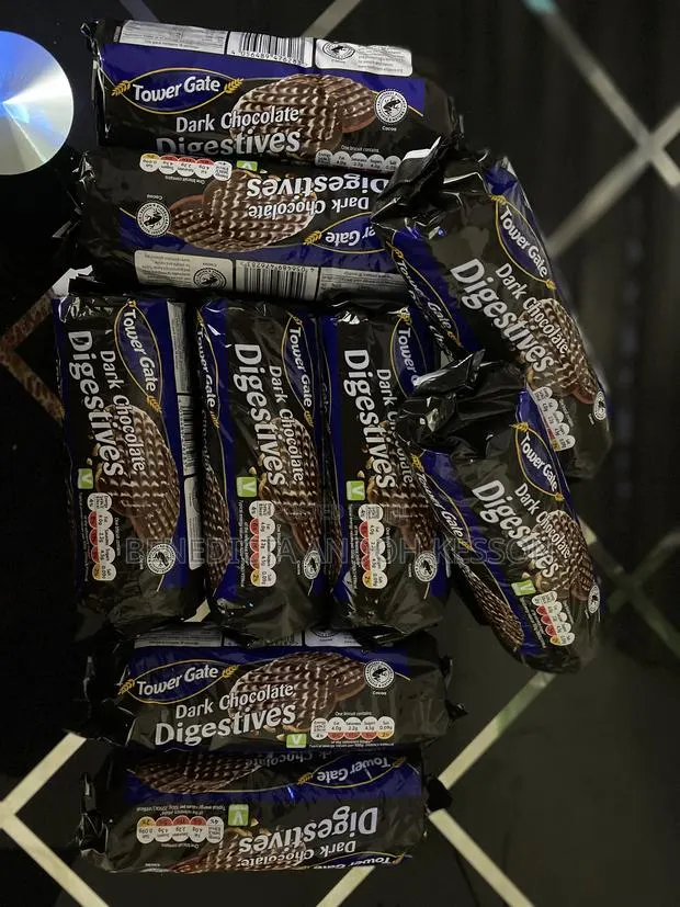Tower Gate Dark Chocolate Digestive · Photo 1