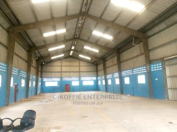 1100 SQM WAREHOUSE @ ABELENKPE For Rent · Photo 1