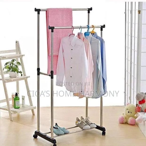 Boutique/Cloths Hanger Stand · Photo 1
