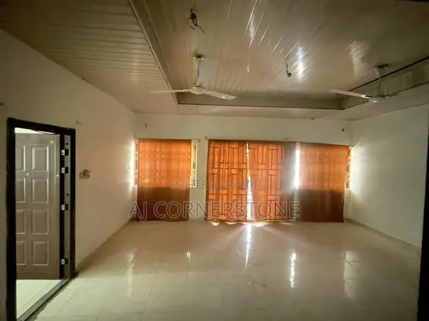 4bdrm Apartment in Amasaman for rent