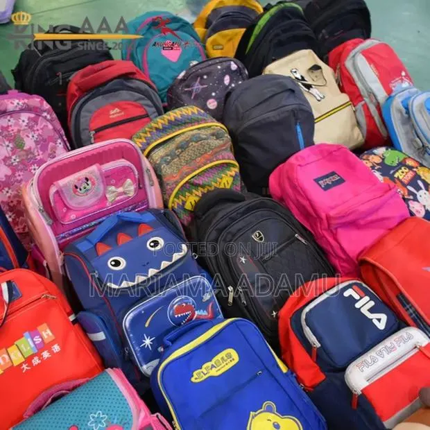 Second Hand School Bag's · Photo 1