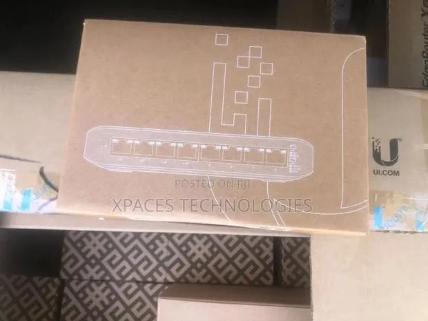 Ubiquiti Unifi Lite 8port Gigabit Poe+ Managed Switch · Photo 1