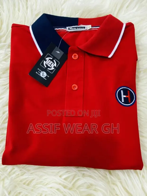 Elegant Red Lacoste for Men · Photo 1