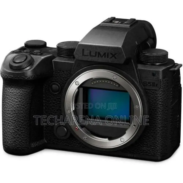 Panasonic Lumix S5 Iix Mirrorless Camera · Photo 1