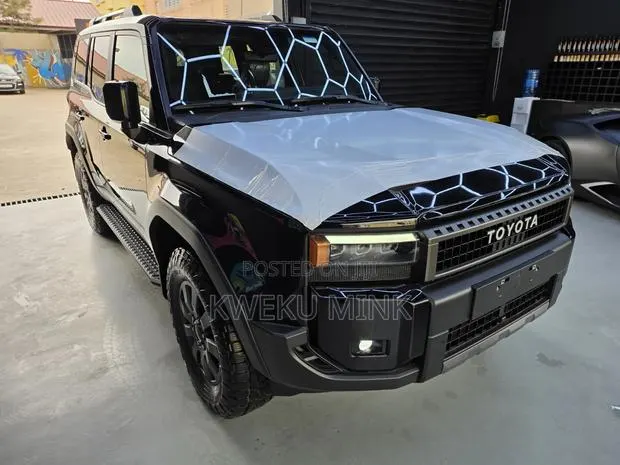 New Toyota Land Cruiser Prado 2025 Black · Photo 1