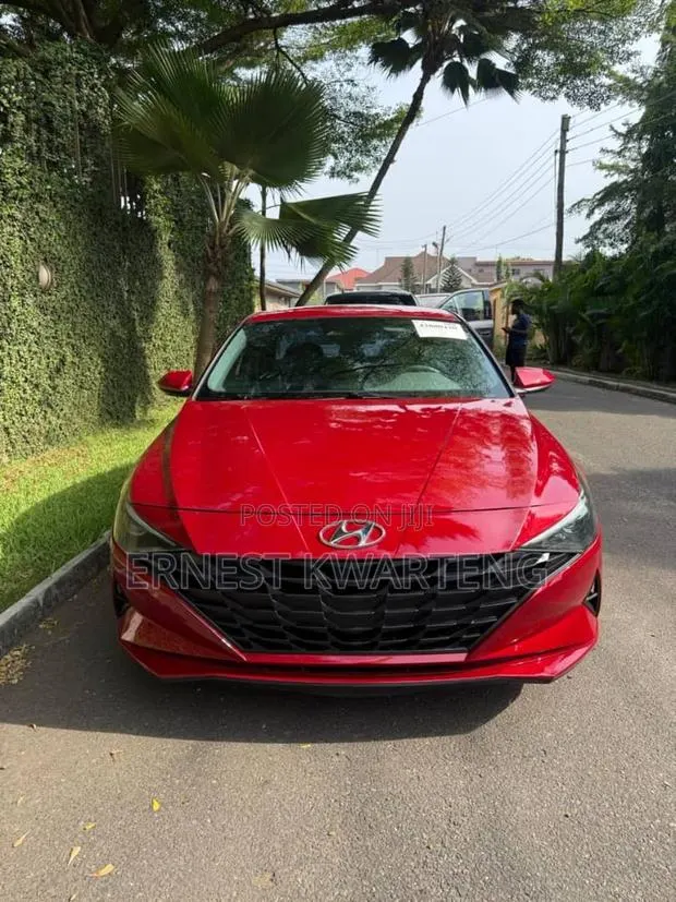 Hyundai Elantra 2023 Red · Photo 1